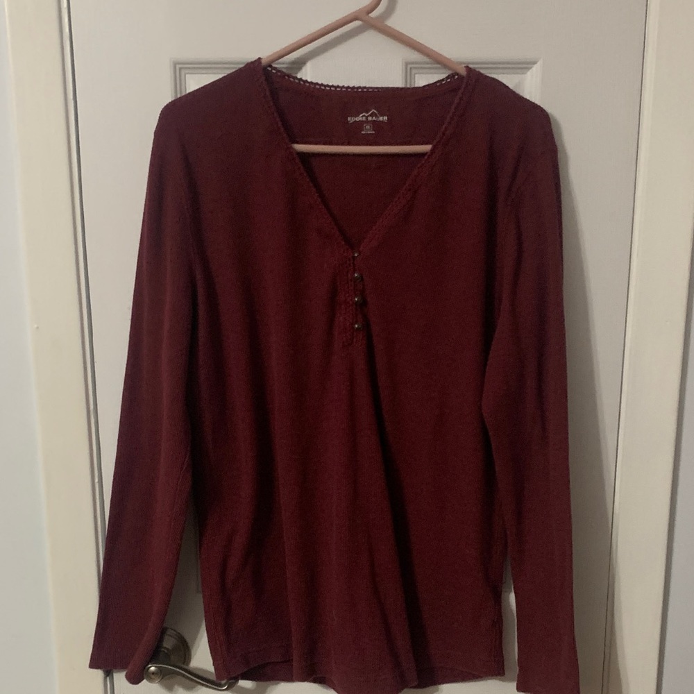Eddie Bauer V Neck thermal Burgundy Long Sleeve Top. Crochet accent.